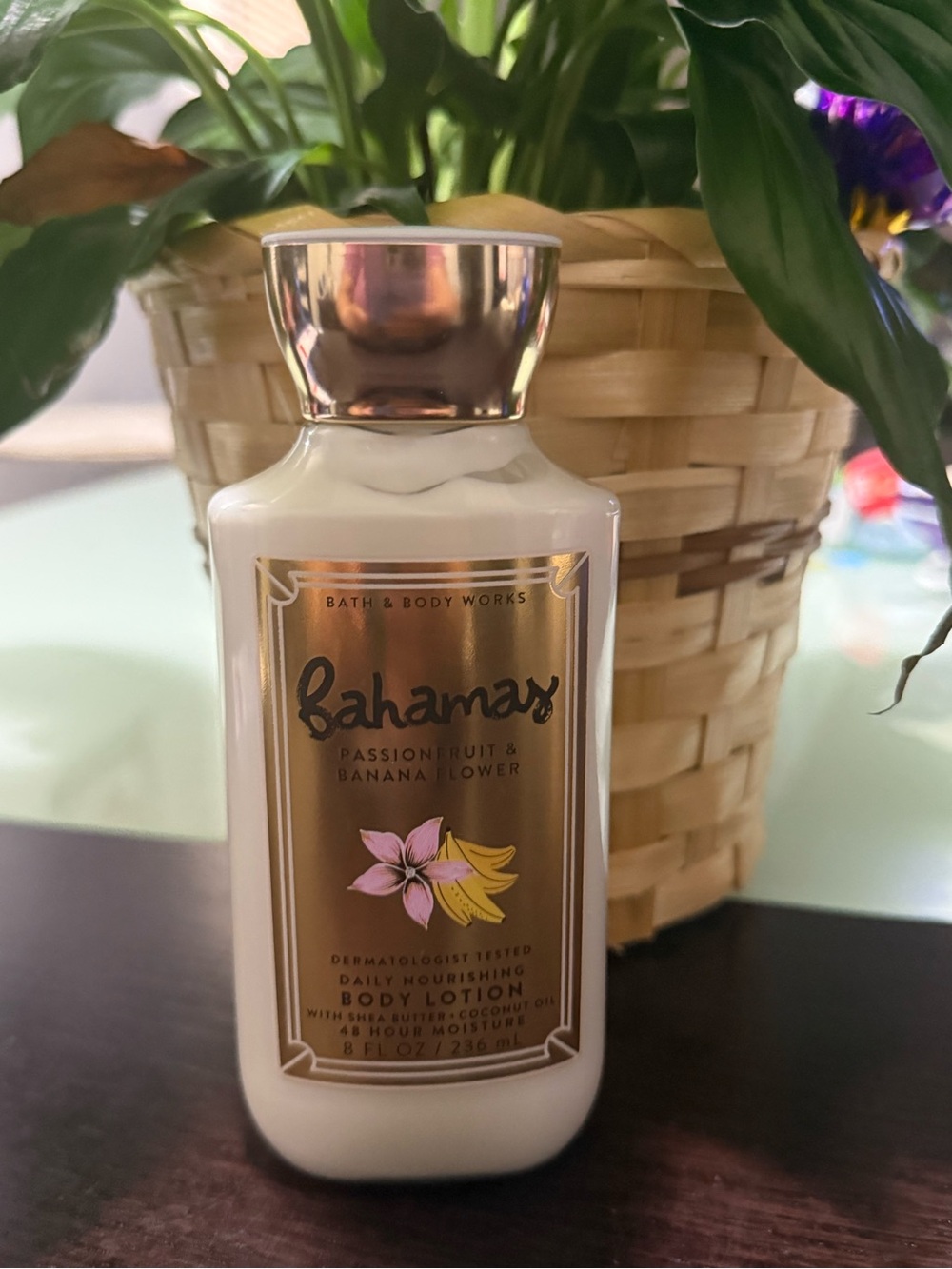 Bath & Body Works BahamasPassionfruit & Banana Flower Body Lotion - Cream & Gold